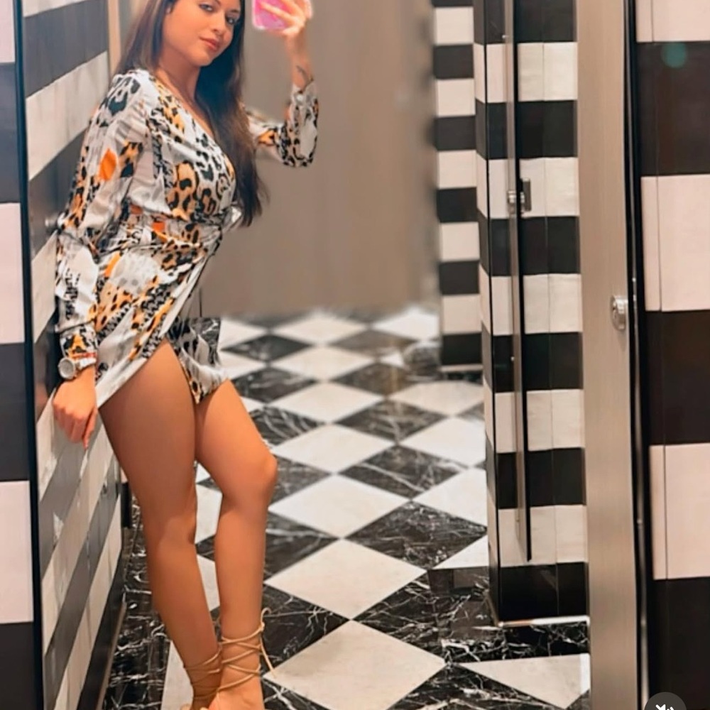 Chic Leopard Print Wrap Dress